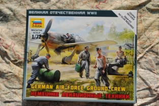 Zvezda 6188 GERMAN AIR FORCE GROUND CREW / LUFTWAFFE